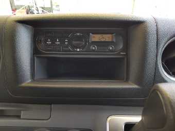 NISSAN NV350 CARAVAN 2017 Image 8