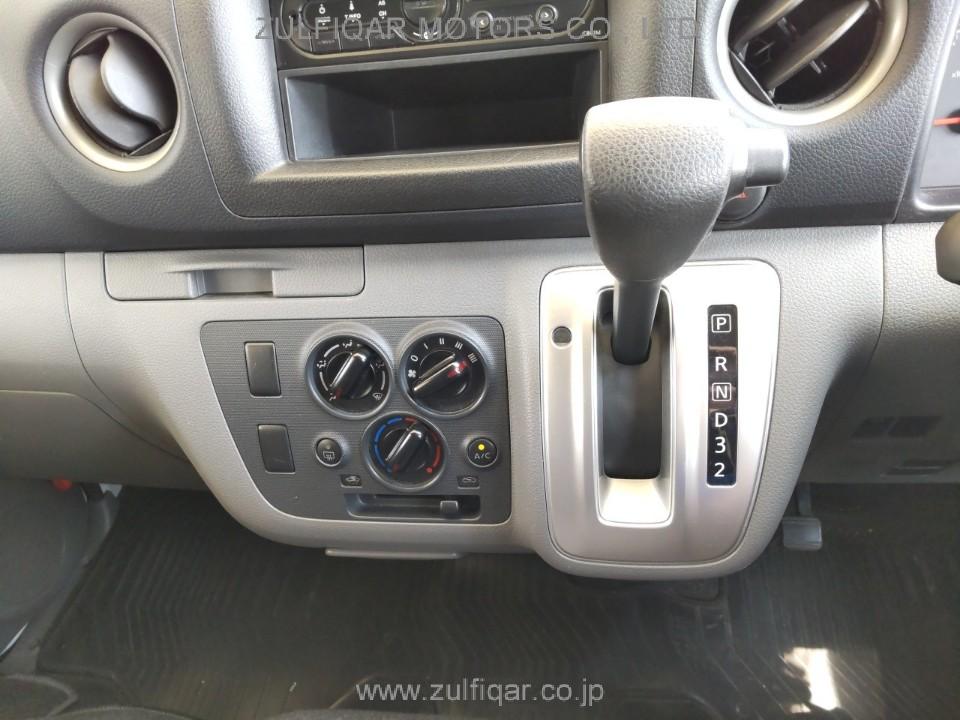 NISSAN NV350 CARAVAN 2017 Image 10