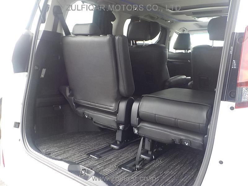 TOYOTA ALPHARD 2017 Image 21