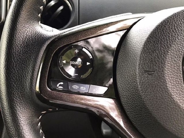 HONDA N-BOX CUSTOM 2018 Image 19