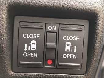 HONDA N-BOX CUSTOM 2018 Image 22