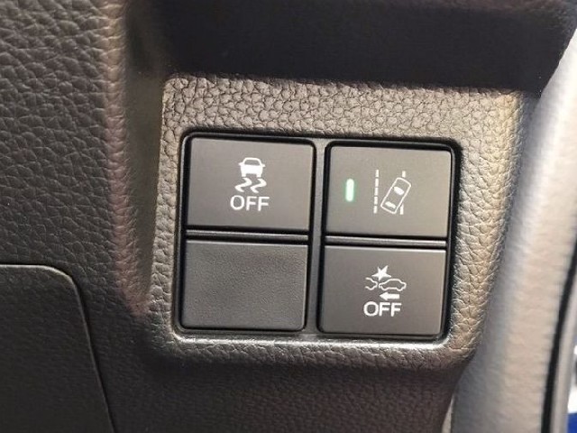 HONDA N-BOX CUSTOM 2018 Image 29