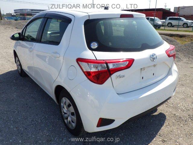 TOYOTA VITZ 2017 Image 22