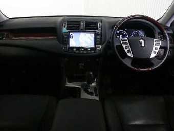 TOYOTA CROWN HYBRID 2012 Image 3