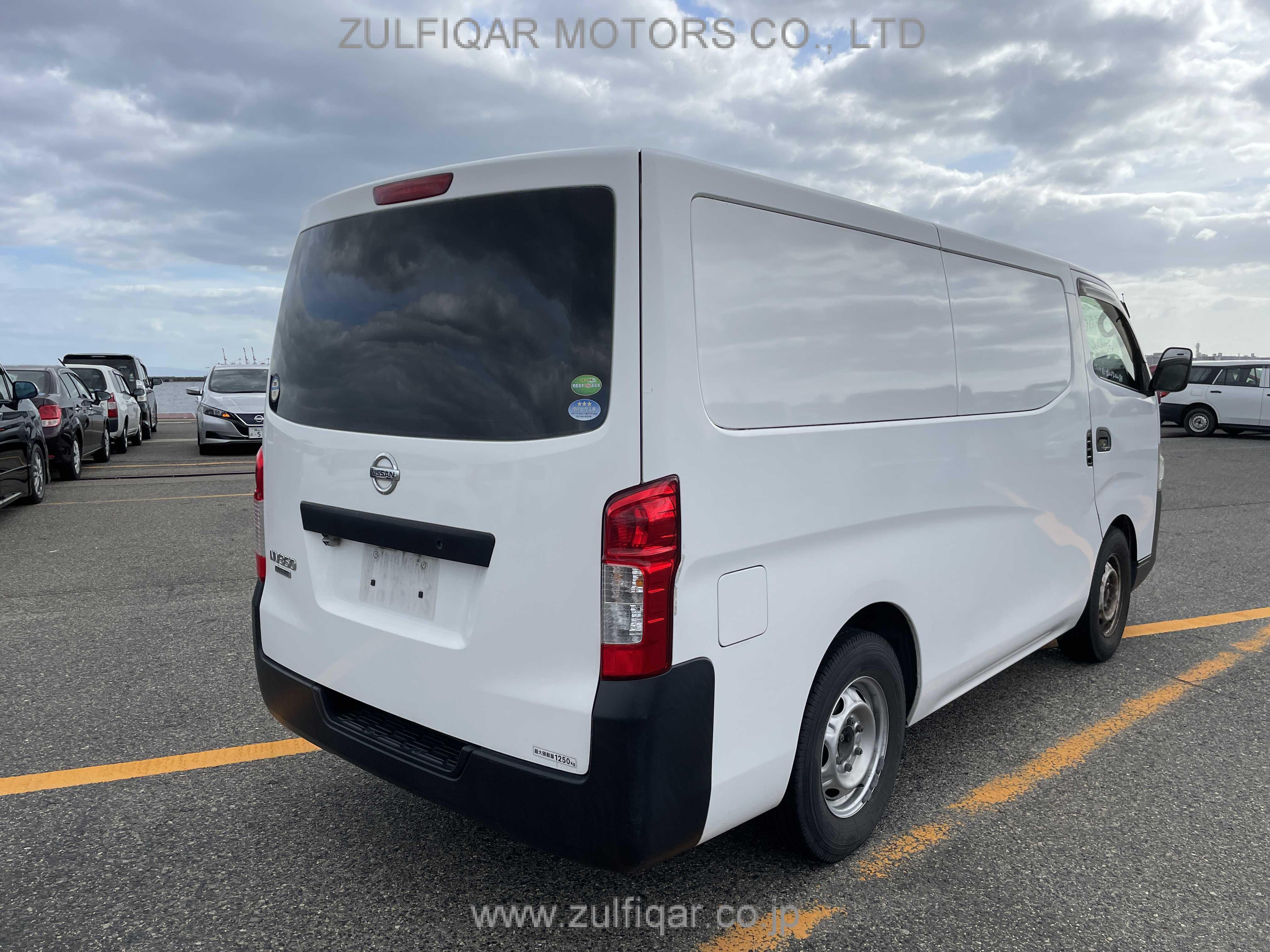 NISSAN NV350 CARAVAN 2015 Image 5