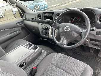 NISSAN NV350 CARAVAN 2015 Image 5