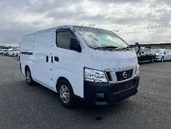 NISSAN NV350 CARAVAN 2015 Image 9
