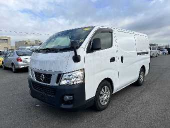 NISSAN NV350 CARAVAN 2015 Image 10