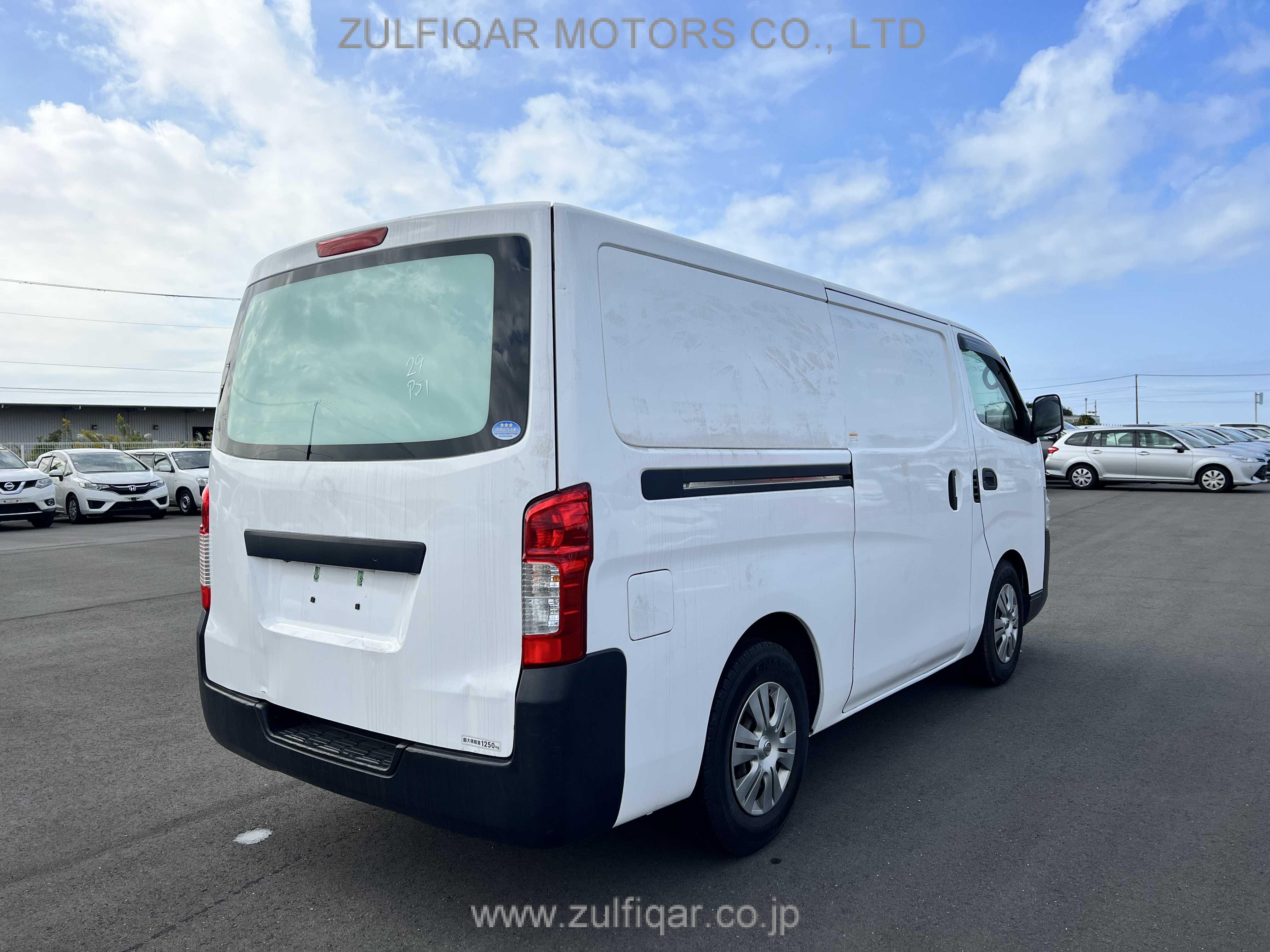 NISSAN NV350 CARAVAN 2015 Image 19