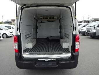 NISSAN NV350 CARAVAN 2015 Image 3