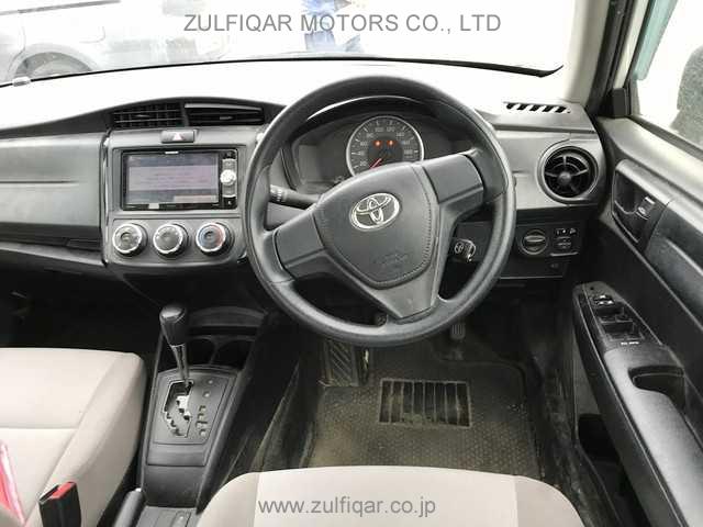 TOYOTA COROLLA AXIO 2017 Image 4