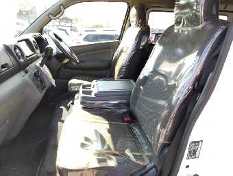 NISSAN NV350 CARAVAN 2015 Image 14