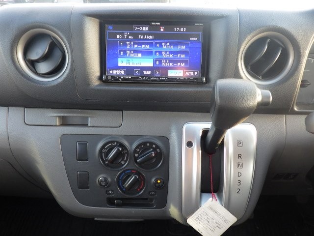 NISSAN NV350 CARAVAN 2015 Image 22