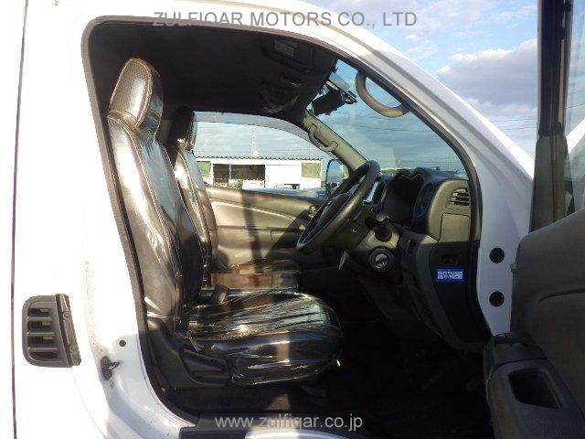 NISSAN NV350 CARAVAN 2015 Image 25