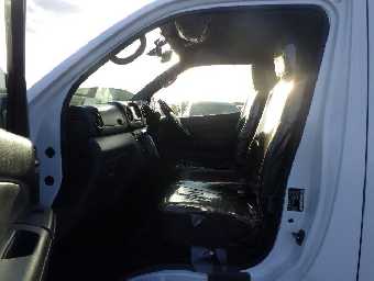 NISSAN NV350 CARAVAN 2015 Image 20