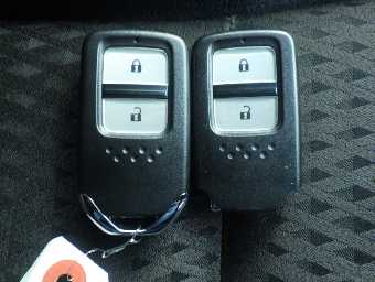 HONDA FIT HYBRID 2017 Image 13