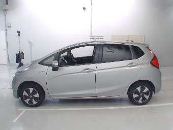 HONDA FIT HYBRID 2017 Image 3