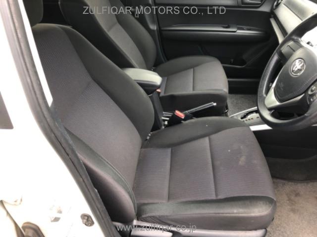 TOYOTA COROLLA FIELDER 2017 Image 8