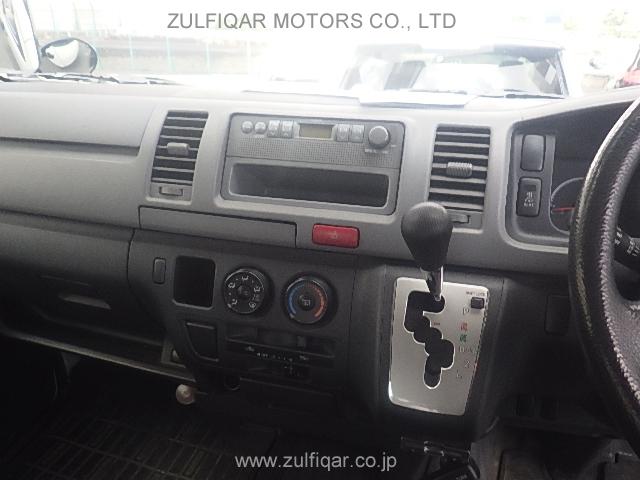 TOYOTA HIACE 2011 Image 20