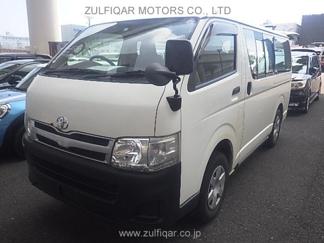 TOYOTA HIACE 2011 Image 4