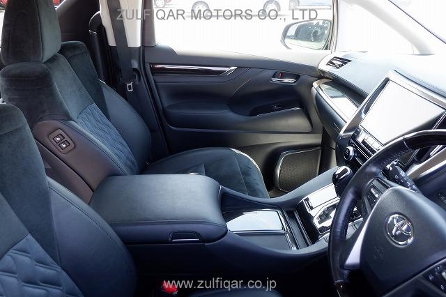 TOYOTA ALPHARD 2017 Image 25