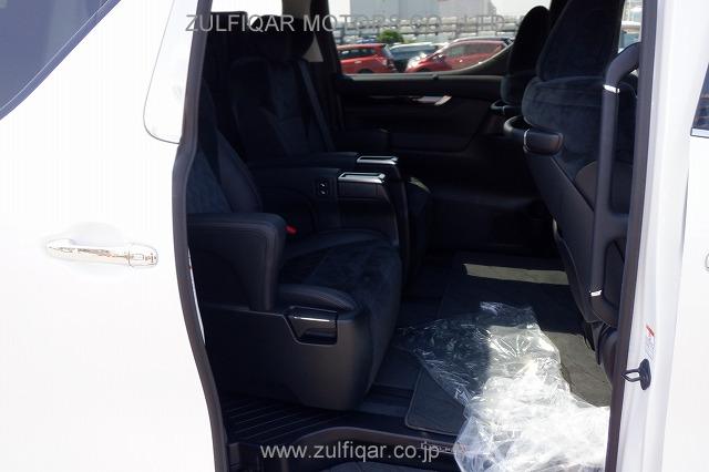 TOYOTA ALPHARD 2017 Image 26