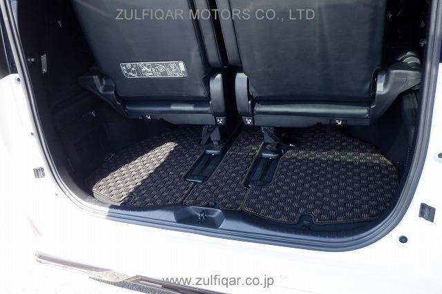 TOYOTA VELLFIRE 2017 Image 29