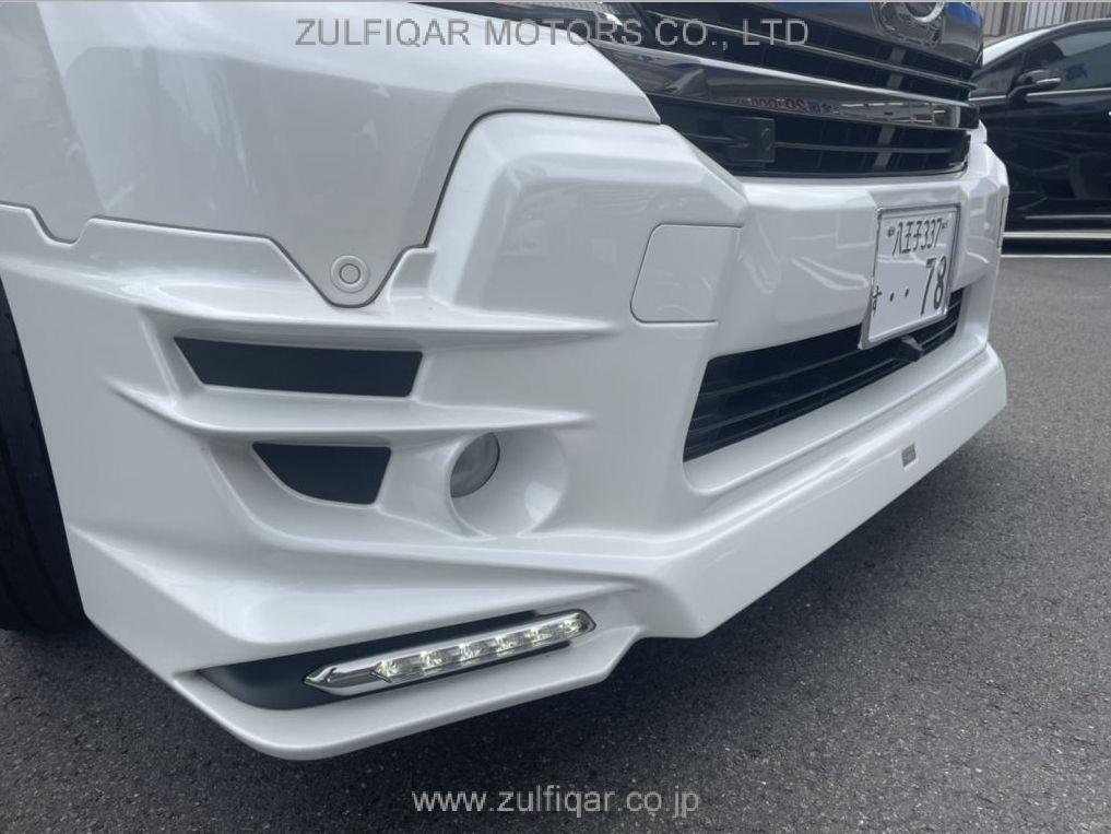 TOYOTA VELLFIRE 2017 Image 9