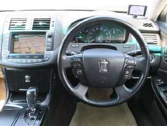 TOYOTA CROWN HYBRID 2010 Image 2