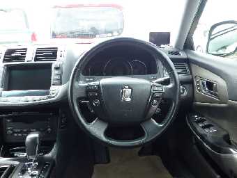 TOYOTA CROWN HYBRID 2010 Image 19
