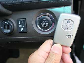 TOYOTA CROWN HYBRID 2010 Image 5