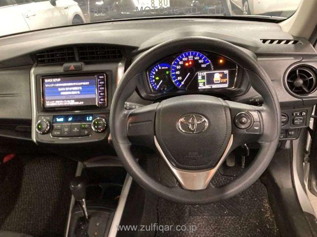 TOYOTA COROLLA FIELDER 2019 Image 6