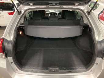 TOYOTA COROLLA FIELDER 2019 Image 9