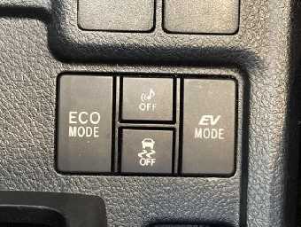 TOYOTA COROLLA AXIO 2016 Image 15