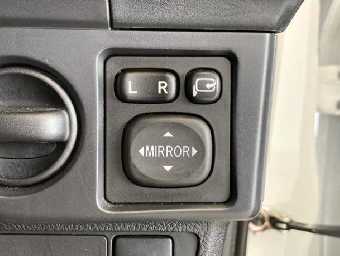 TOYOTA COROLLA AXIO 2016 Image 16