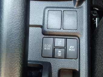 TOYOTA COROLLA AXIO 2016 Image 62