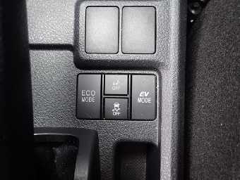 TOYOTA COROLLA AXIO 2015 Image 51