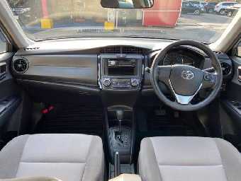 TOYOTA COROLLA AXIO 2015 Image 8