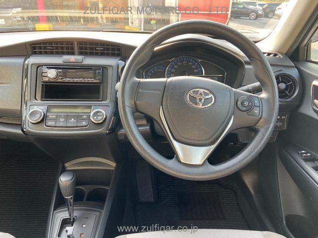 TOYOTA COROLLA AXIO 2015 Image 10