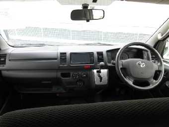 TOYOTA REGIUSACE 2017 Image 10