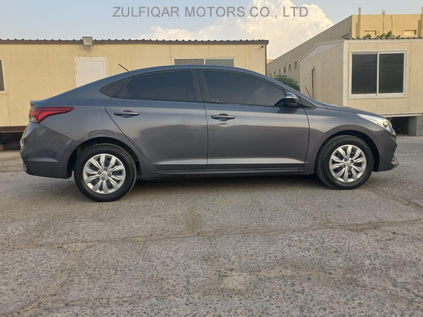 HYUNDAI ACCENT 2019 Image 6