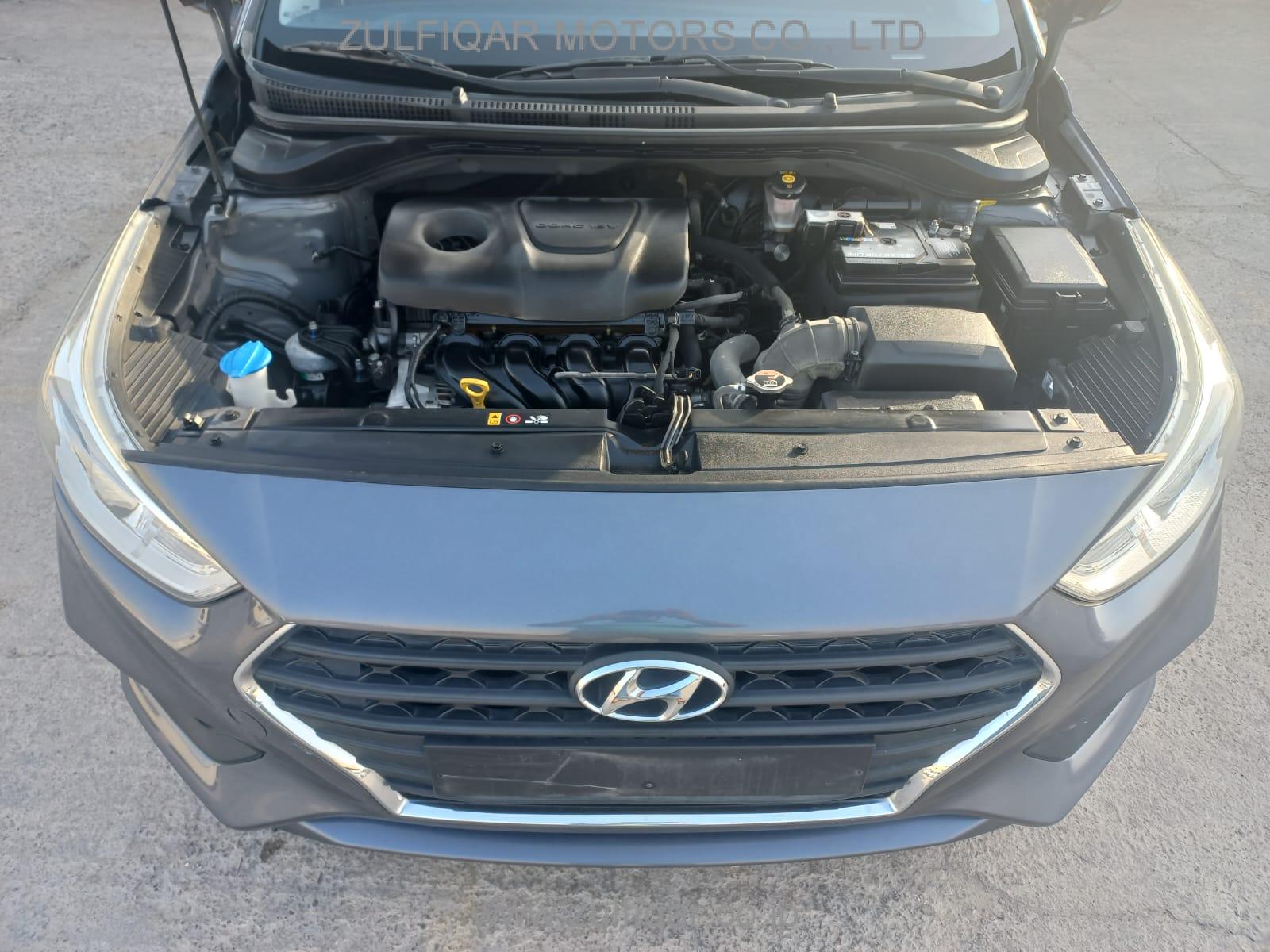 HYUNDAI ACCENT 2019 Image 9