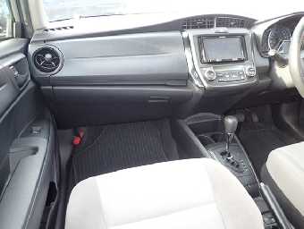 TOYOTA COROLLA AXIO 2015 Image 38