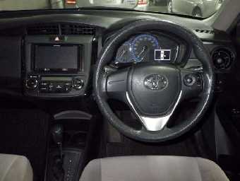 TOYOTA COROLLA AXIO 2015 Image 6