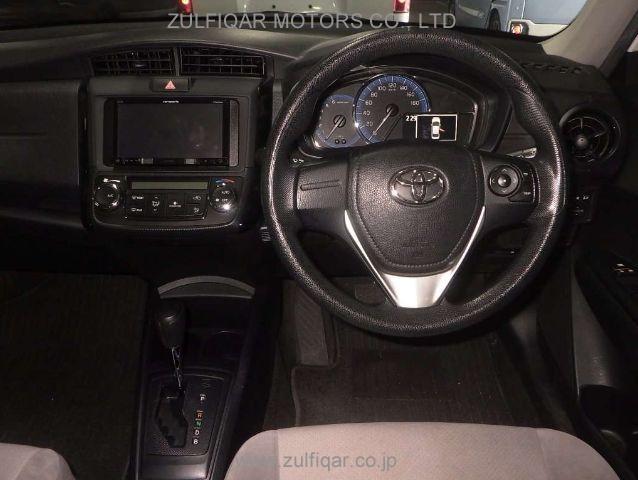 TOYOTA COROLLA AXIO 2015 Image 6