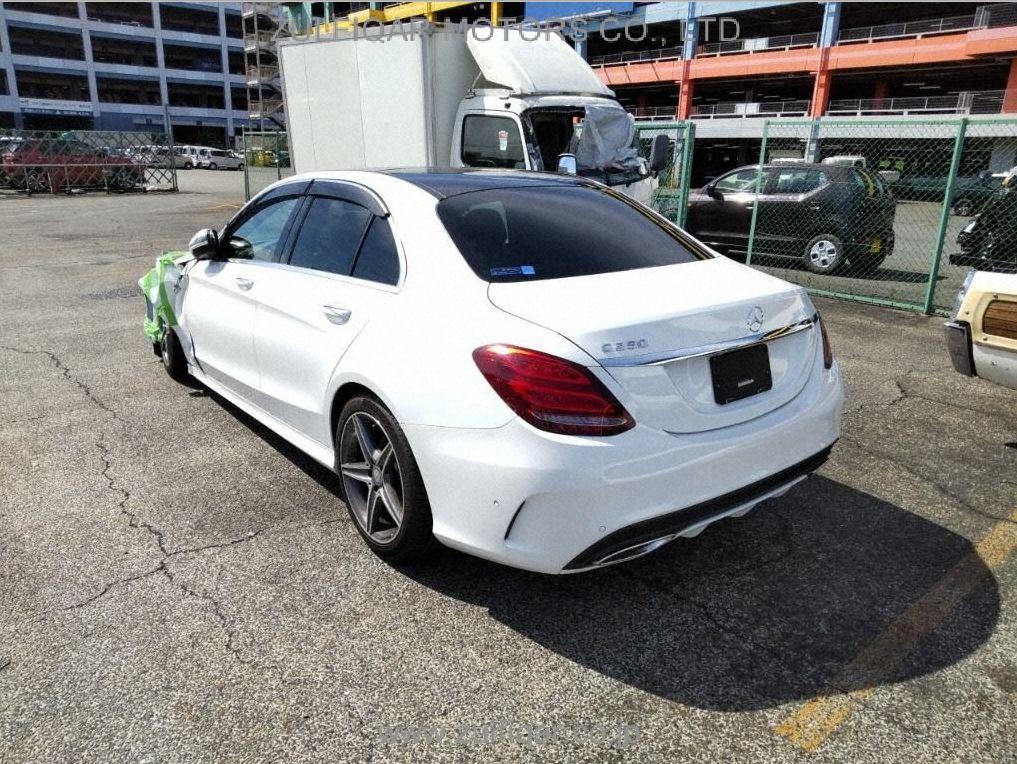 MERCEDES BENZ C CLASS 2015 Image 2