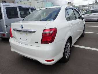 TOYOTA COROLLA AXIO 2015 Image 2