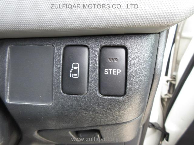 TOYOTA HIACE WAGON 2011 Image 22