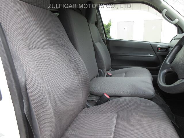 TOYOTA HIACE WAGON 2011 Image 9