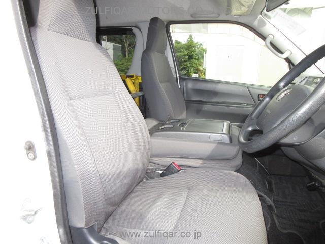 TOYOTA HIACE WAGON 2012 Image 6